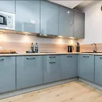 Apartamentykolobrzeg24 コウォブジェク